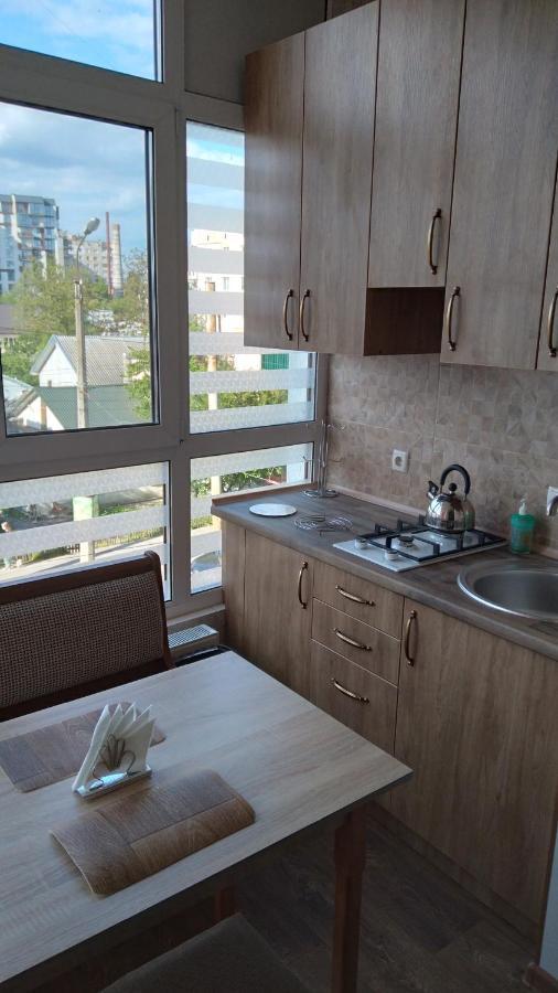Новобудова Центр Либiдь Плаза Apartment คเมลไนป์สกาเย ภายนอก รูปภาพ