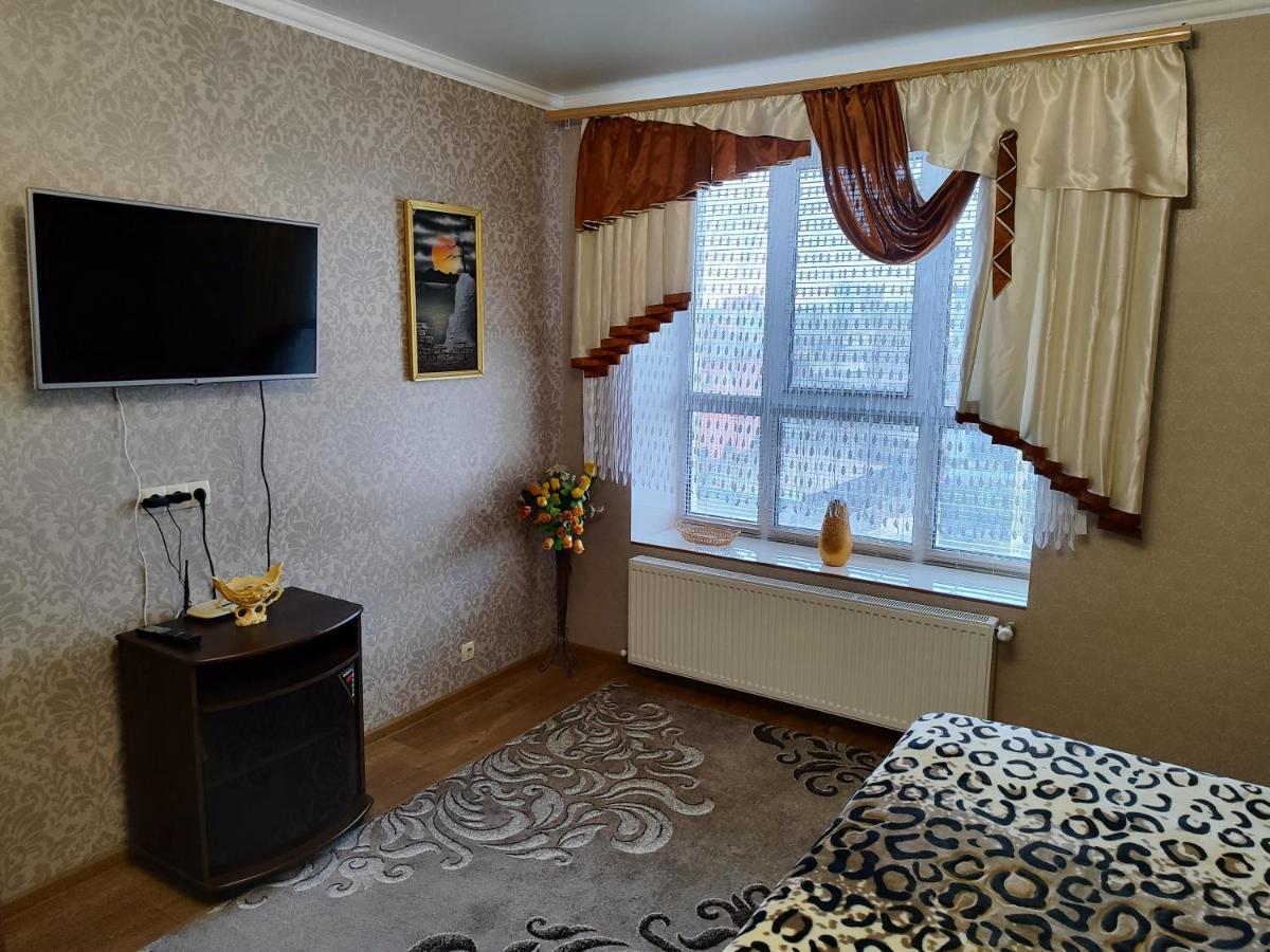 Новобудова Центр Либiдь Плаза Apartment คเมลไนป์สกาเย ภายนอก รูปภาพ