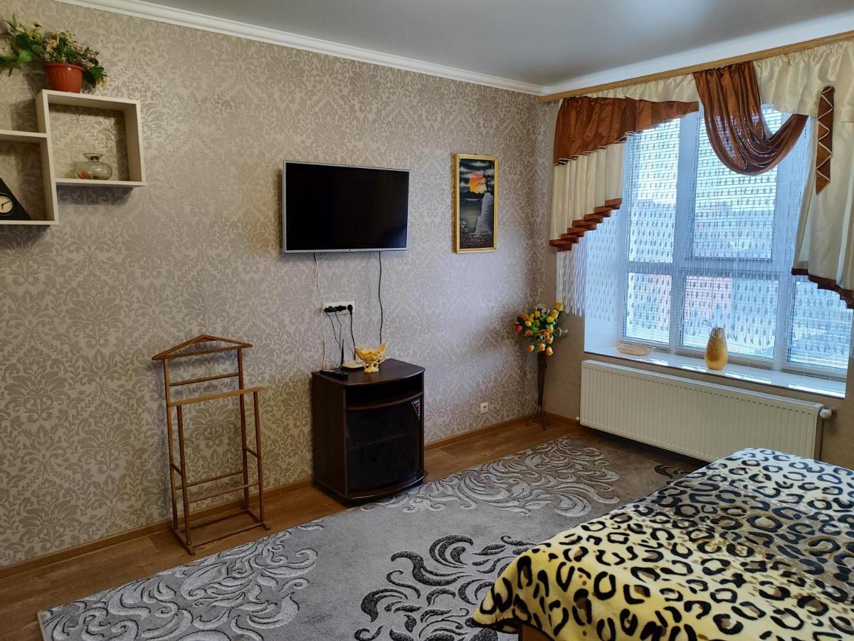 Новобудова Центр Либiдь Плаза Apartment คเมลไนป์สกาเย ภายนอก รูปภาพ